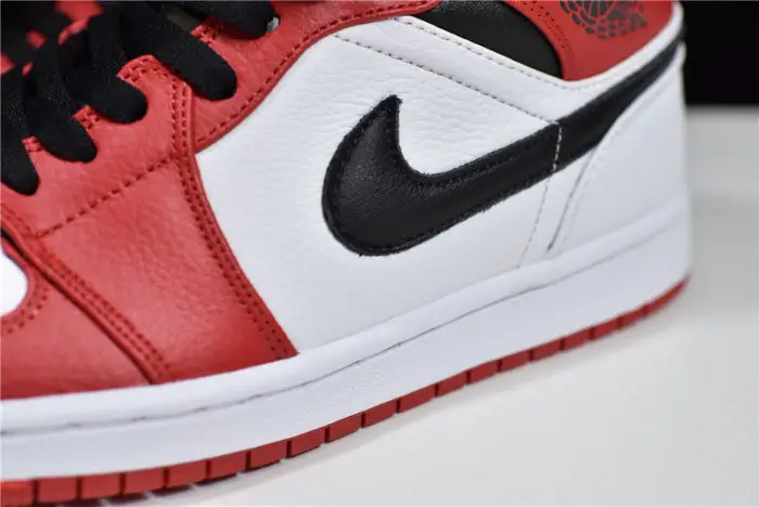 AIR JORDAN 1 MID Chicago 