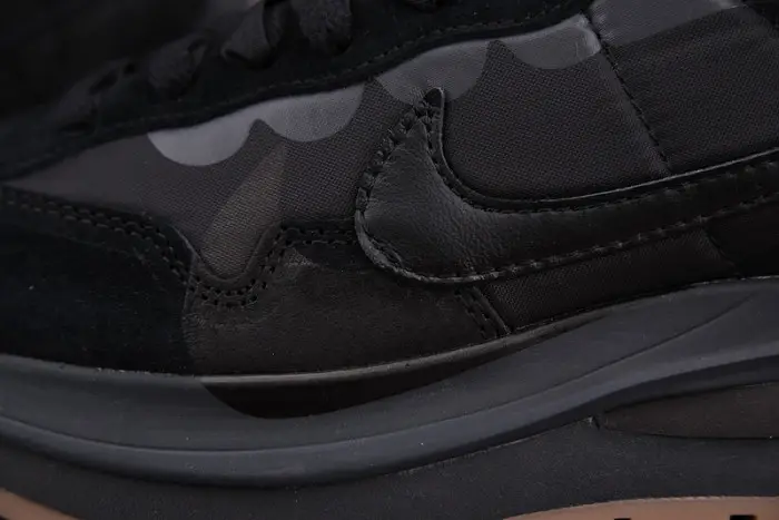 NIKE VAPORWAFFLE SACAI 'BLACK GUM' 