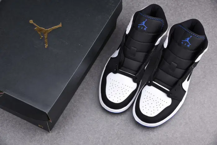 Air Jordan 1 Mid SE Union Royal 