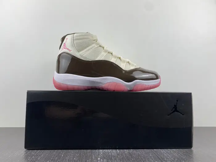 Air Jordan 11-CT8012-126 