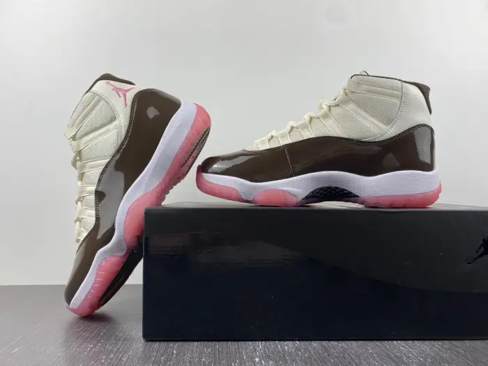 Air Jordan 11-CT8012-126 