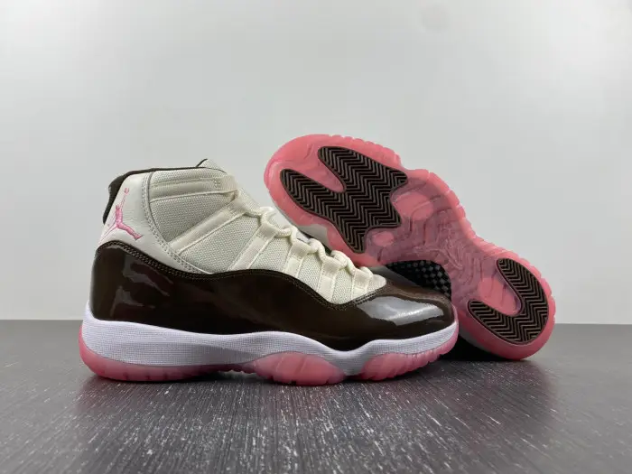 Air Jordan 11-CT8012-126 