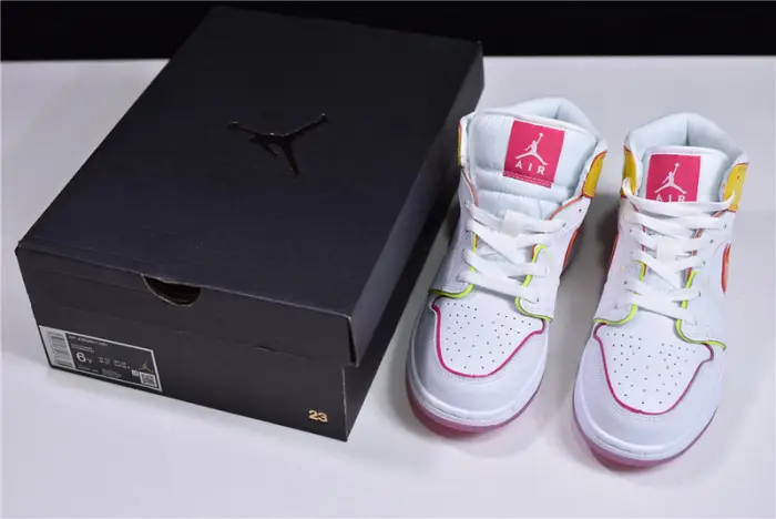 Air Jordan 1 Mid SE GS 'Edge Glow' 