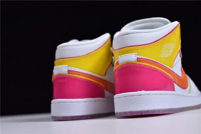 Air Jordan 1 Mid SE GS 'Edge Glow' 
