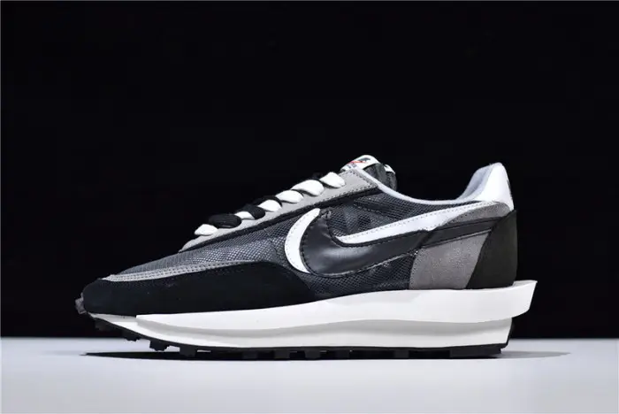 Sacai x Nike LDV Waffle Black