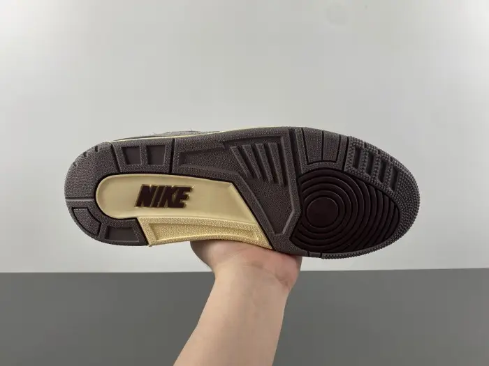 Jordan 3 Retro OG SP A Ma Maniére Black Violet Ore-FZ4811-001 