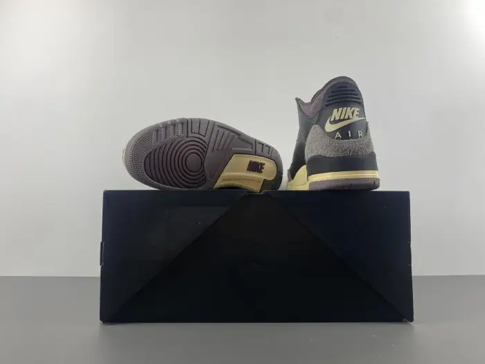 Jordan 3 Retro OG SP A Ma Maniére Black Violet Ore-FZ4811-001 