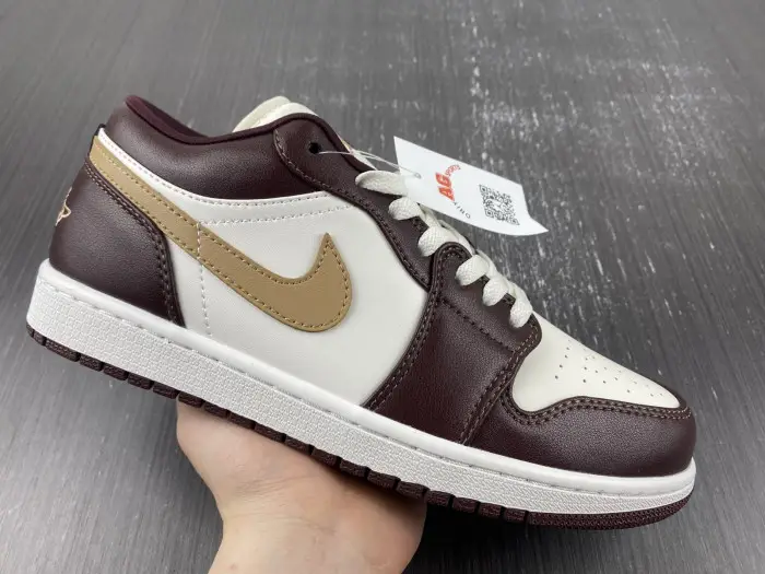 Air Jordan 1 Low-DC0774-200 