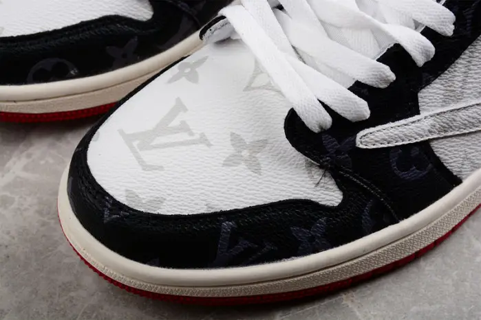 Travis Scott x Air Jordan 1 Low-DM7866-31 