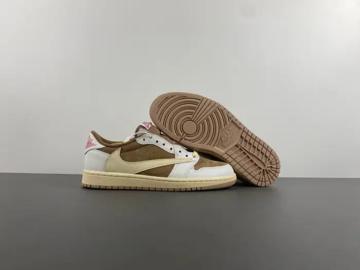 Travis Scott x Air Jordan 1 Low OG-DM7866-106 