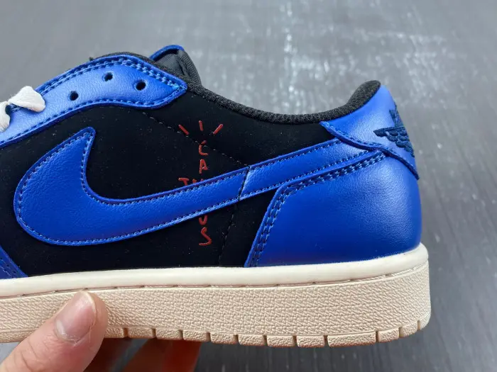 Travis Scott x Air Jordan 1 Low-666666-666 