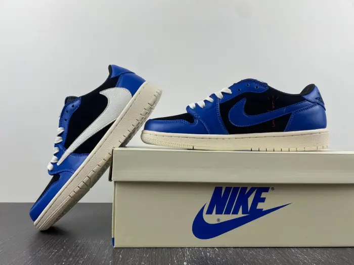 Travis Scott x Air Jordan 1 Low-666666-666 
