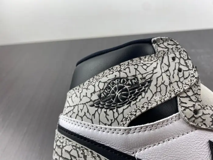 Jordan 1 Retro High OG White Cement-DZ5485-052 