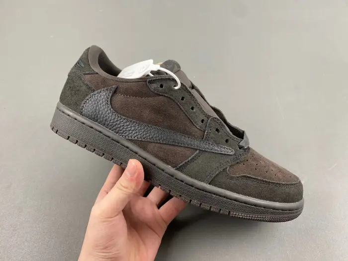 Travis Sco tt x Air Jordan 1 Low OG-DM7866-202 