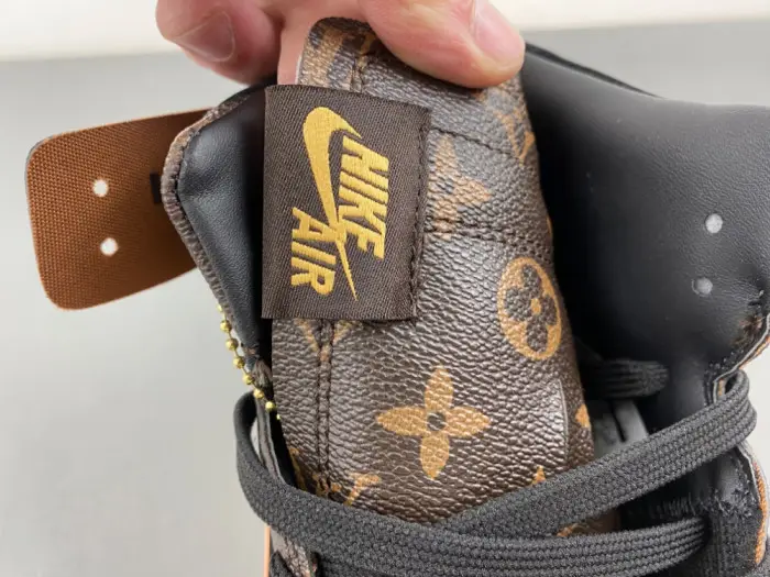 OFF-WHITE x Air Jordan 1 LV-554724-555 